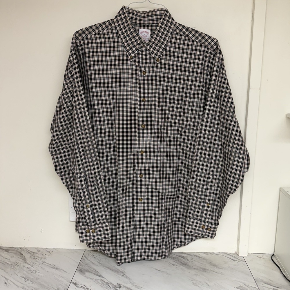 Brooks Brothers Shirt Mens Large  Plaid Black Red Non-Iron Button Up